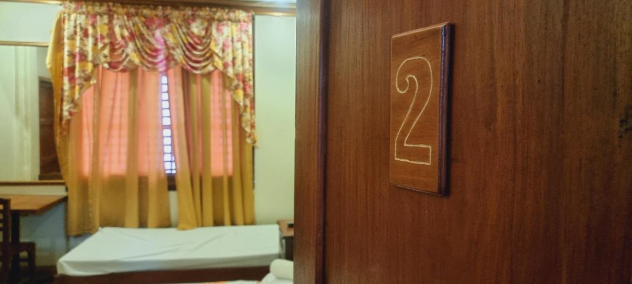 Hotel Casa Familya Batac Zewnętrze zdjęcie